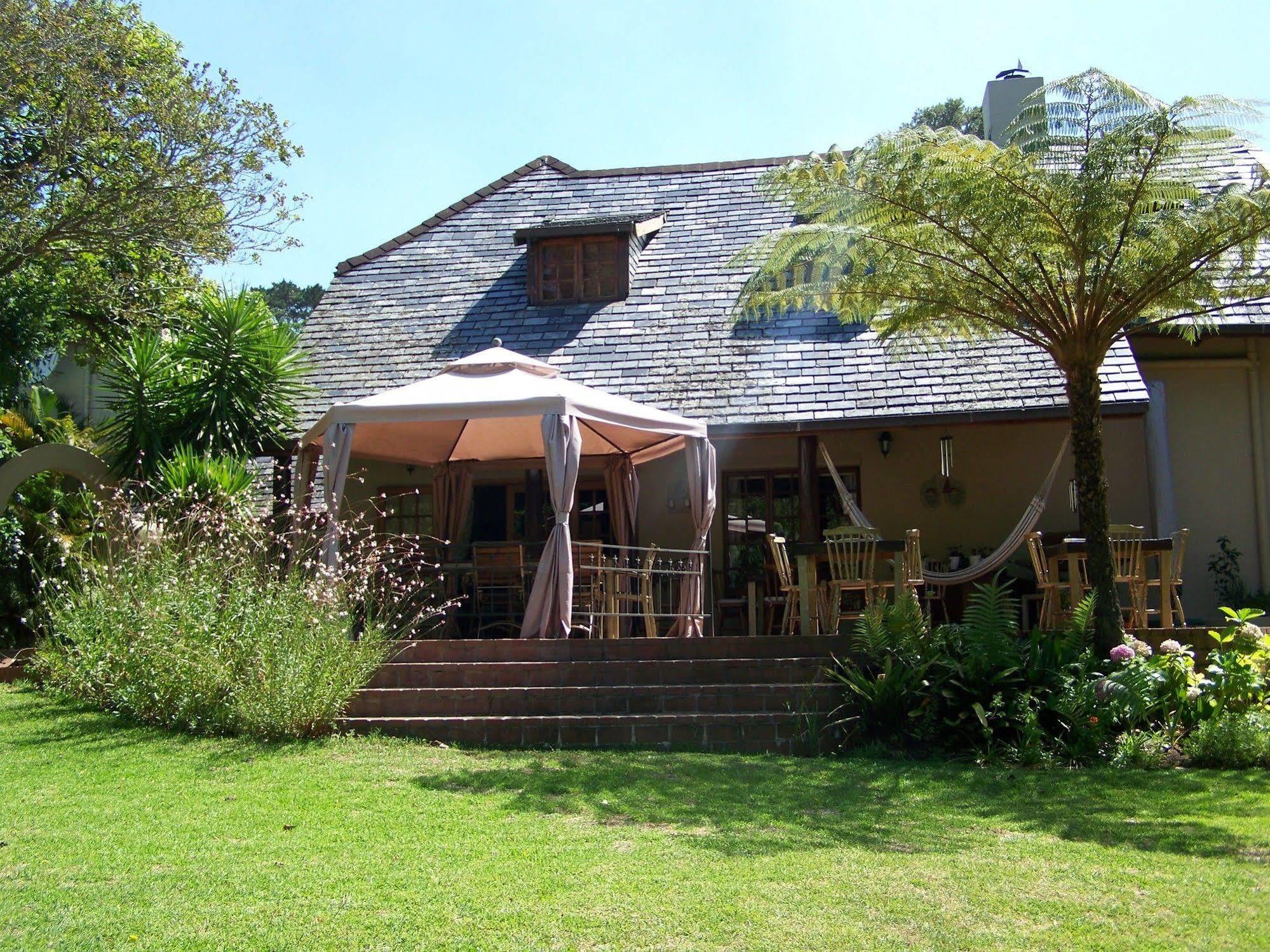 Mongoose Manor Hotel Port Elizabeth Exterior photo